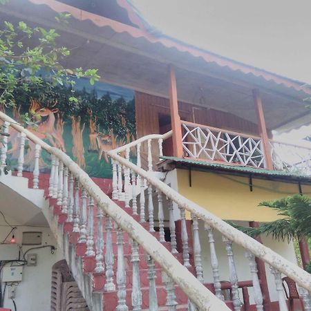 Kadambini Resort ลาตากูรี ภายนอก รูปภาพ